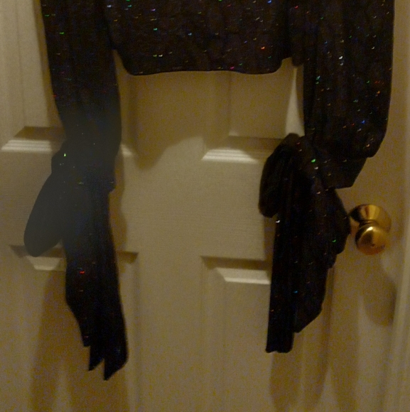 Top - Picture 4 of 6